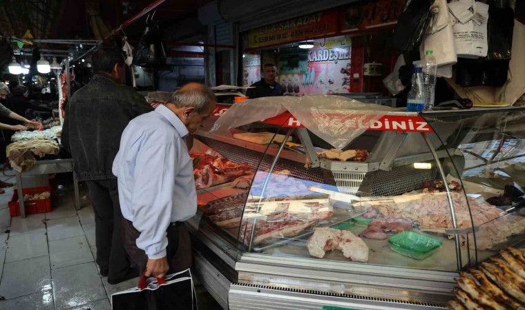 Senden aldığım et ile zehirlendim diyerek kasapları dolandırdılar