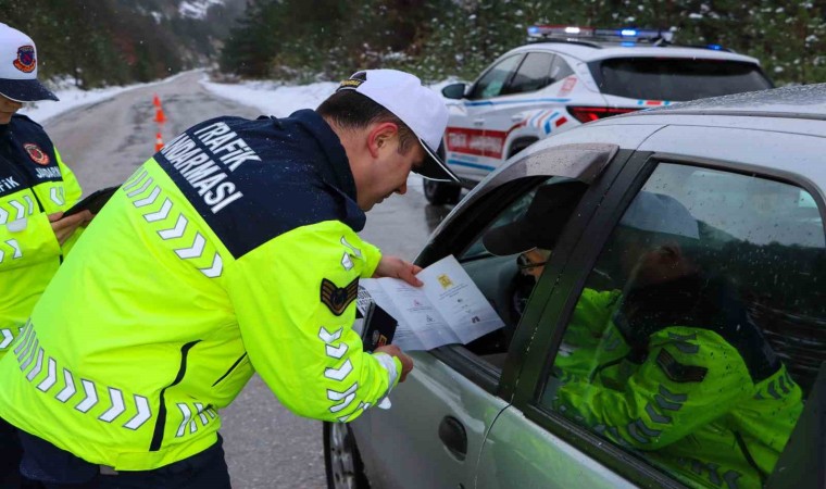 Sinopta sürücülere güvenli sürüş bilgilendirmesi