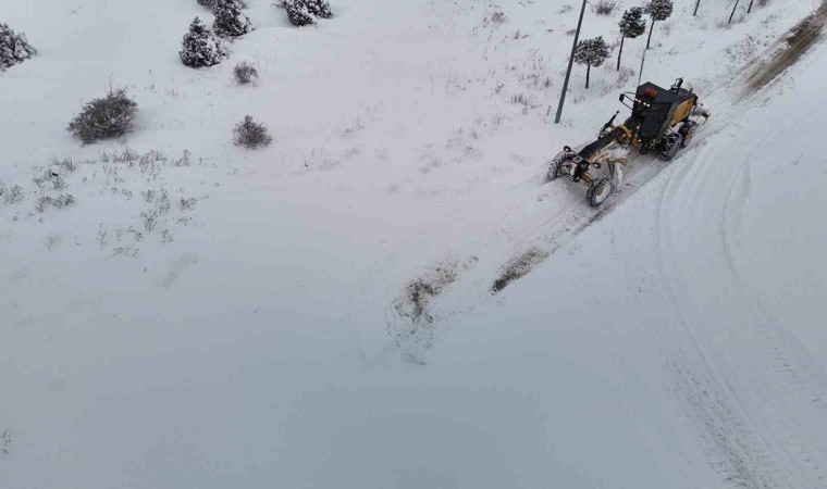 Sivasta 69 yerleşim yerinin yolu ulaşıma kapalı