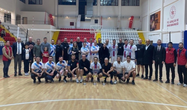 Tavşanlıda Voleybol Turnuvası