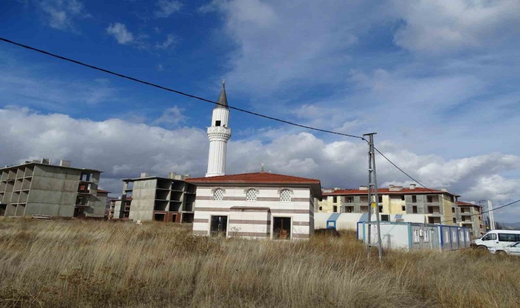 TOKİ Hisarcıkta 198 konutun inşaatını tamamlayıp 40 yeni konut yapacak