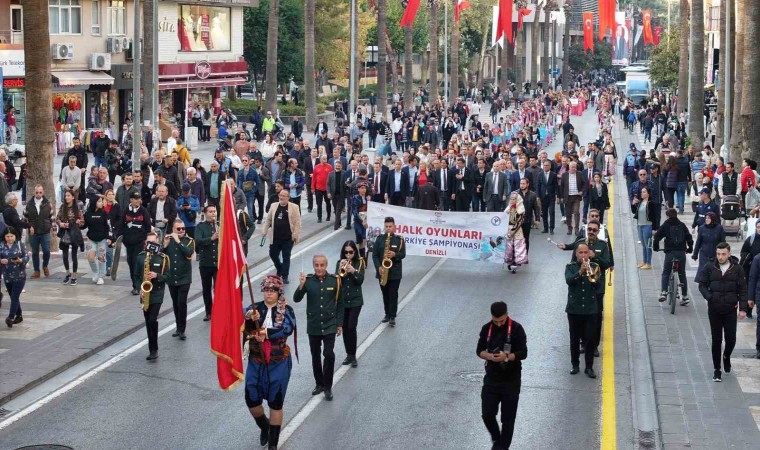 Türkiyenin renkleri sanat şehri Denizlide buluştu