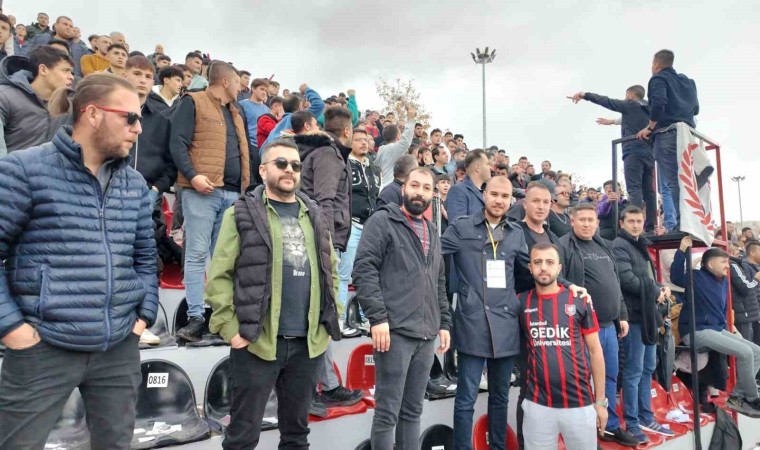 Uşakspordan kendi evinde 6-0lık galibiyet