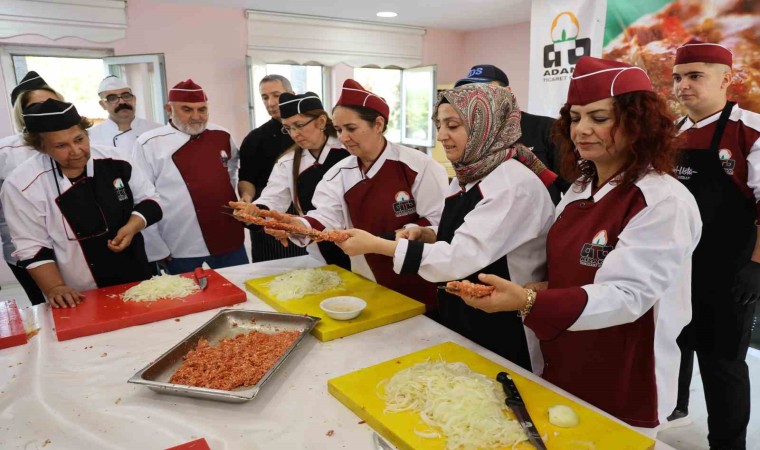 Ustalarından kebap yapımını öğrendiler