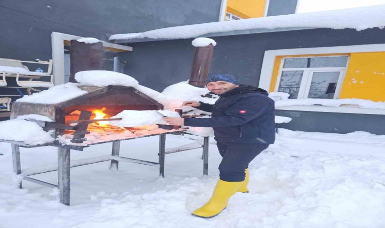 Uzunderede kardan cağ kebabı