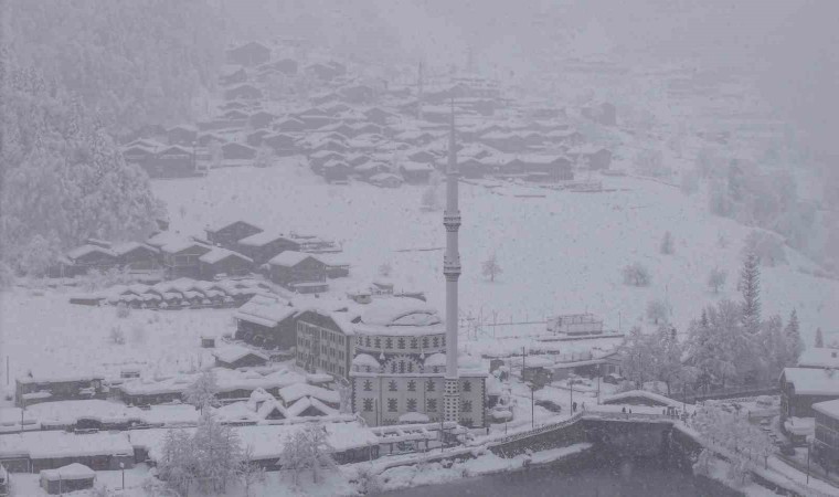 Uzungöl beyaz gelinliğini giydi