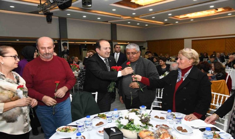 Vali Pehlivan: Sadece bugün değil, her gün öğretmenlerimiz başımızın tacıdır