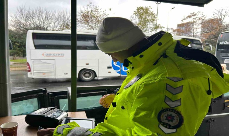 15 Temmuz Otogarında kış lastiği denetimi