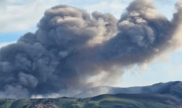 ABDnin Hawaii adasındaki Kilauea Yanardağında patlama meydana geldi