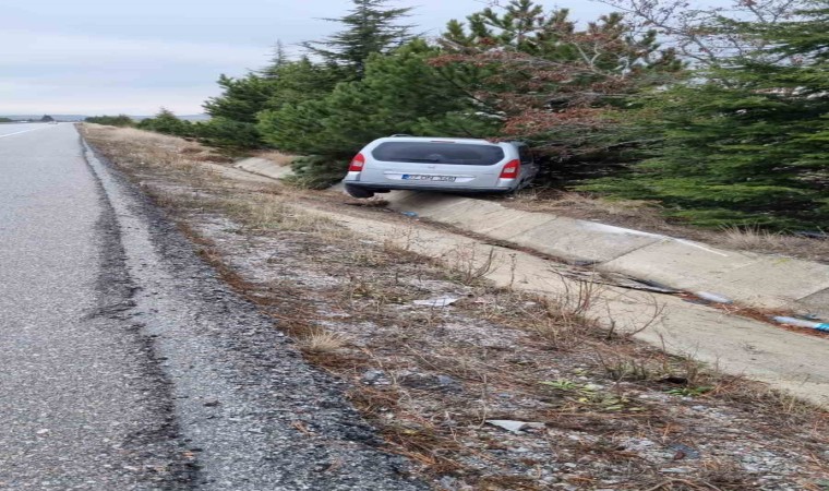 Afyonkarahisarda trafik kazası, 2 yaralı