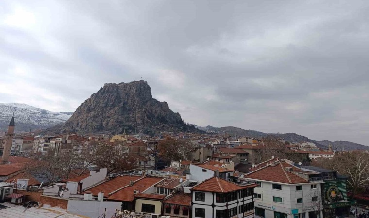 Afyonkarahisarda yılın son gününün yağışsız geçmesi bekleniyor