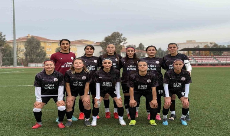 Ağrı Kadın Futbol Takımı, Silopi deplasmanından 2-2lik beraberlikle döndü