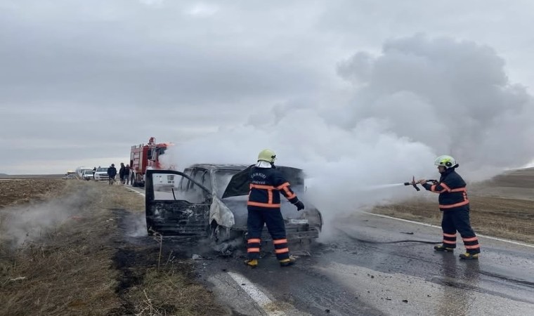 Alevlere teslim olan hafif ticari küle döndü