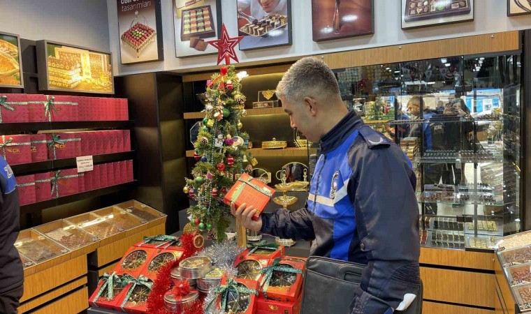 Aliağa Belediyesi Zabıta Müdürlüğünden yılbaşı denetimi