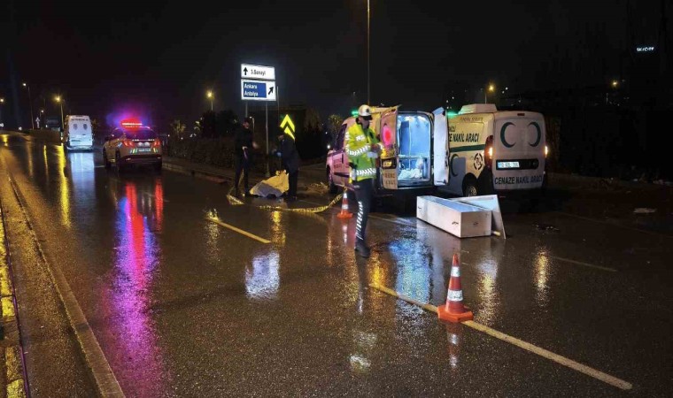 Alkollü sürücü, yolun karşısına geçmek isteyen adamı hayattan koparttı