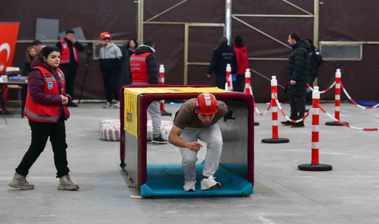 Ankara İtfaiyesinde görev alacak 300 itfaiye eri için mülakat süreci başladı