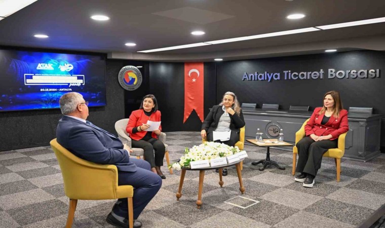 Antalyada Tarımsal Kooperatifçiliğin Geleceği paneli düzenlendi