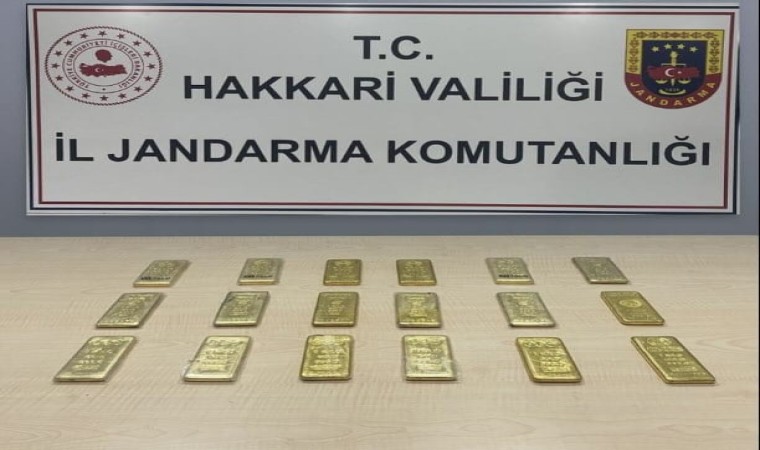 Ayakkabılarının içerisinden 54 milyon TLlik külçe altın çıktı