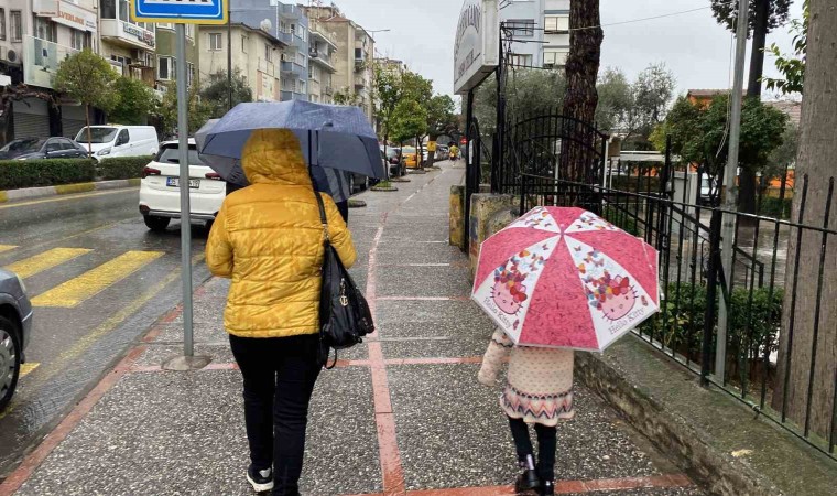 Aydında sağanak yağış etkili oluyor