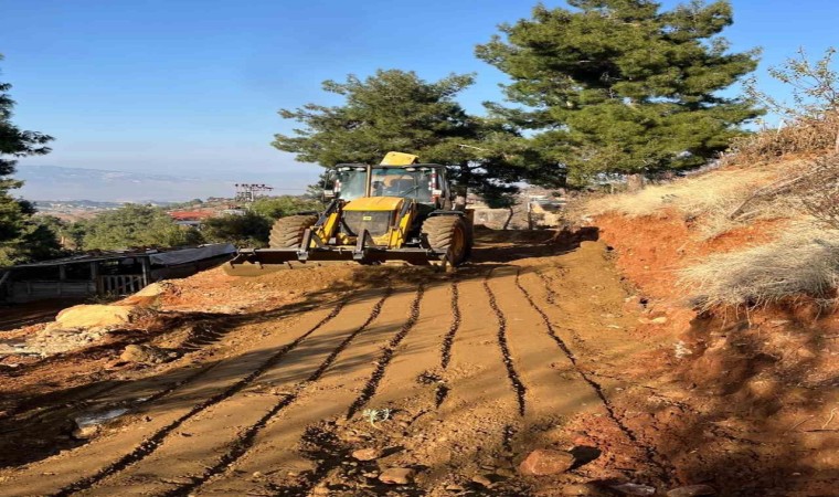 Babadağ Belediyesinden Mollaahmet Mahallesinde yol seferberliği