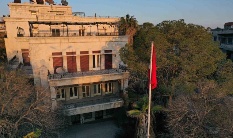 Bakan Fidan: Şam Büyükelçiliğimiz, faaliyetlerine tekrar başladı, hayırlı olsun