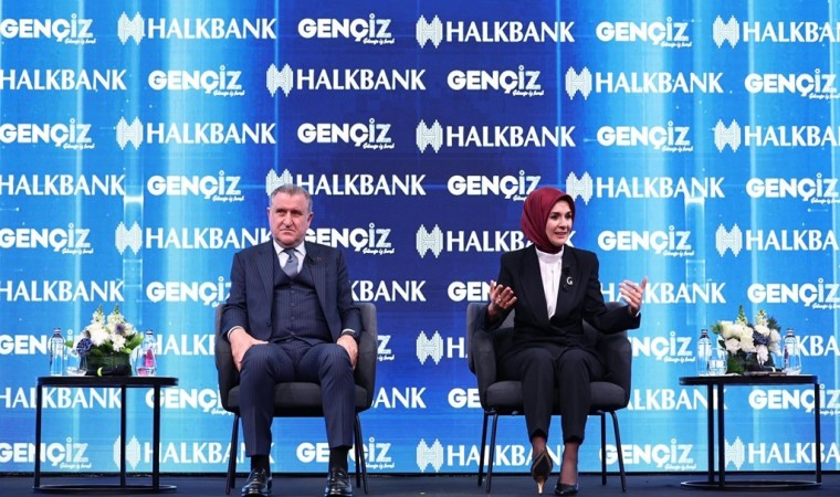 Bakan Göktaş, “Yıllarca okul sonrası kasiyerlik yaptım, Avrupanın ilk başörtülü milletvekili oldum”