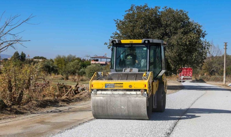 Başkan Yetişkinden Efelere 65 milyonluk yol yatırımı