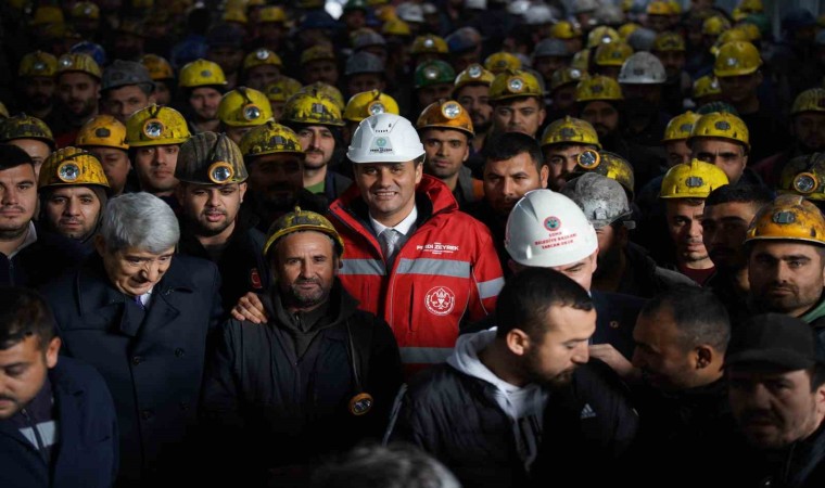 Başkan Zeyrek, Dünya Madenciler Gününde Somada maden işçileriyle buluştu