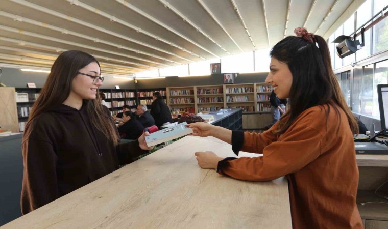 Bayraklıda kitap tutkunlarına özel etkinlik