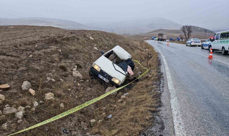 BİMe ait kamyon ile çarpışan otomobildeki 1 kişi öldü, 1 kişi yaralandı