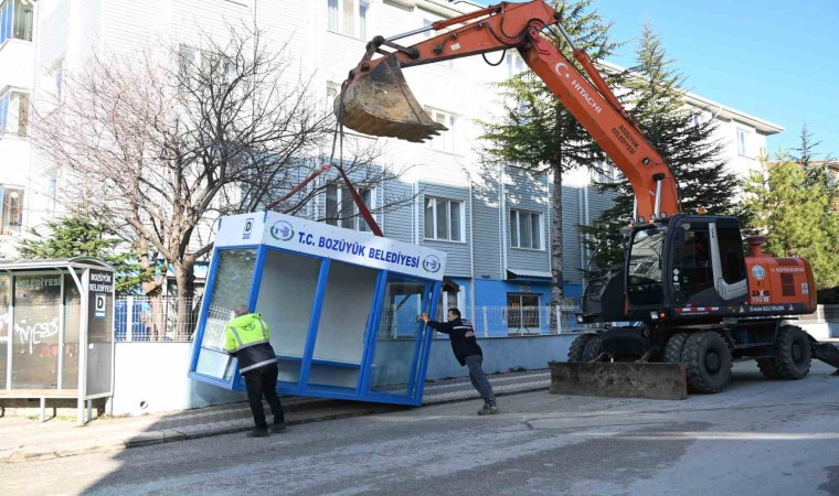 Bozüyükte kapalı duraklar birer birer yerlerini alıyor