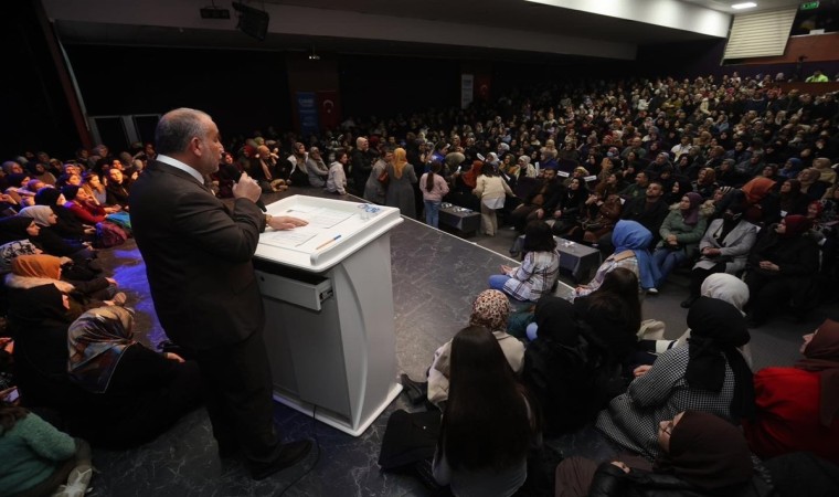 Canikte “Siber Dünyada Kendimizi ve Vatanımızı Korumak Konferansı”