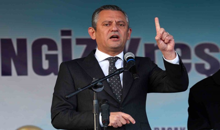 CHP lideri Özel: (Cumhurbaşkanı Erdoğana) O namaz bu namaz mı? Arada 13 yıl var