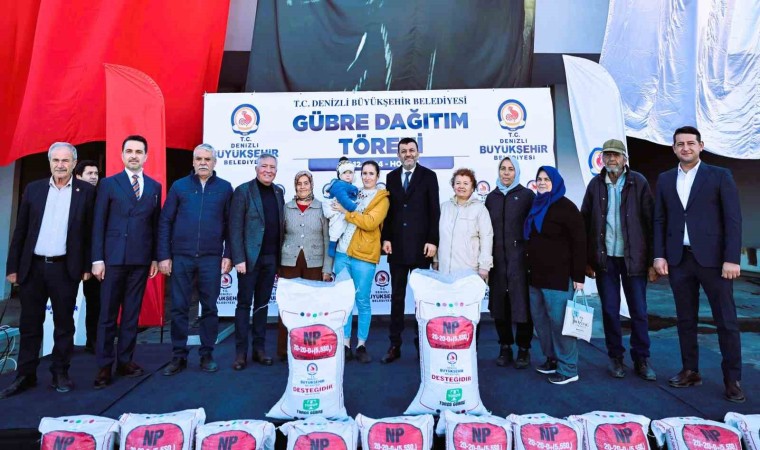 Denizli Büyükşehir üreticinin yüzünü güldürmeye devam ediyor