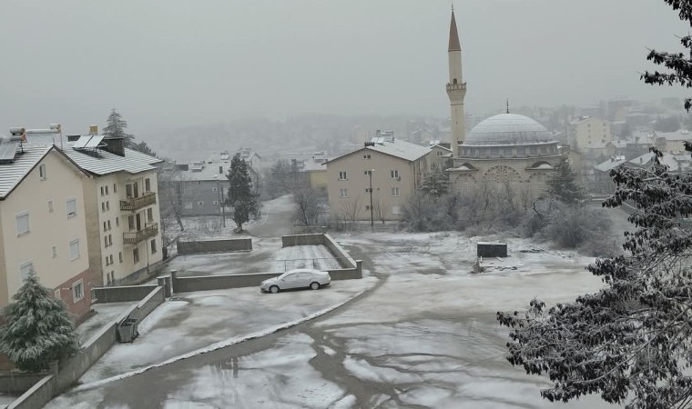 Derebucak beyaza büründü