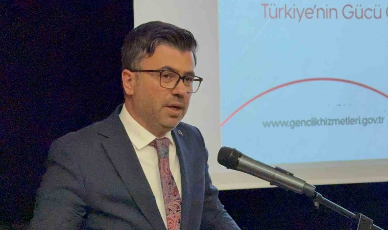 Düzcede gençler çalıştayda bir araya geldi