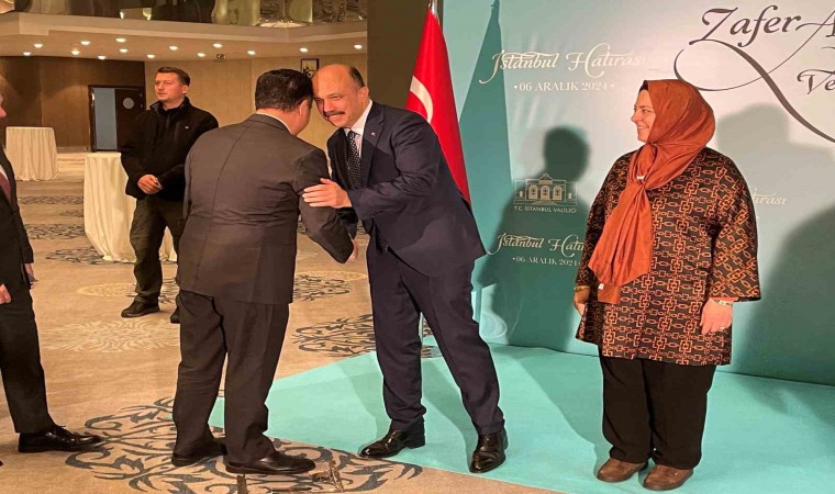 Emekli olan İstanbul Emniyet Müdürü Aktaş için veda yemeği düzenlendi