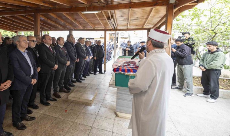 Eski milli boksör Hacı Bayram Birinci, Mersinde son yolculuğuna uğurlandı