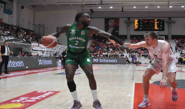 Galatasaray, ABDli basketbolcu Michael Youngu kadrosuna kattı