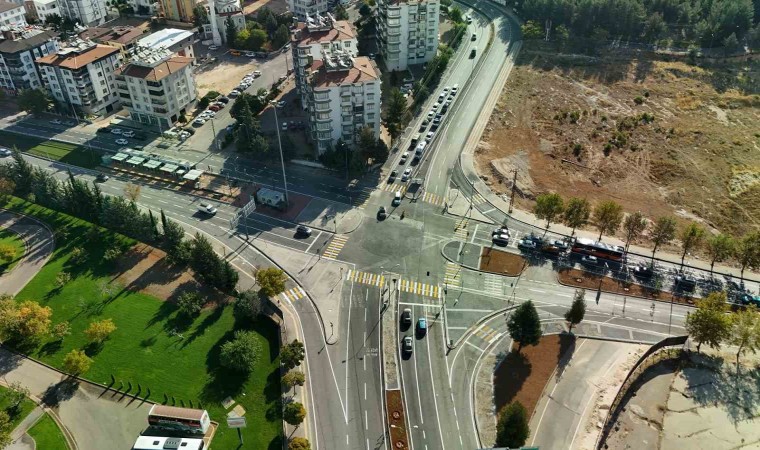 Gaziantep Büyükşehirden 10 yılda 15 katlı kavşak