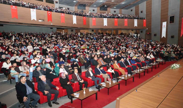 ‘Gençlik Merkezi Türk Müziği Korosundan muhteşem konser