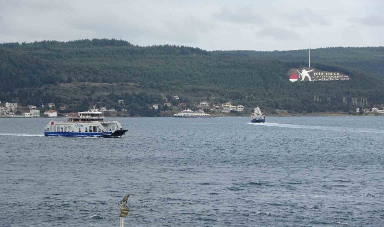 Gökçeadaya 3 gündür feribot seferi yapılamıyor