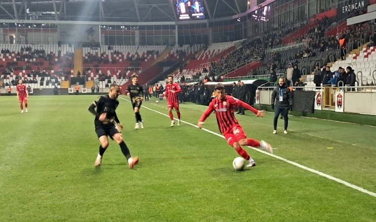 Gol düellosunun galibi Çorumspor oldu