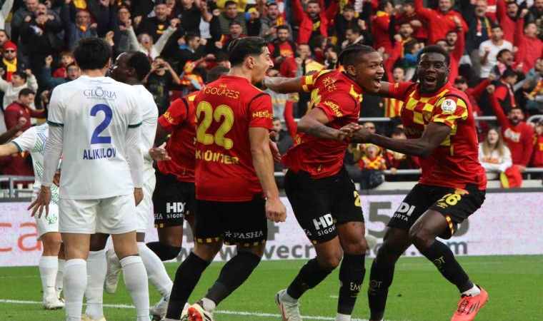 Göztepenin savunmacıları 12 gole doğrudan katkı verdi