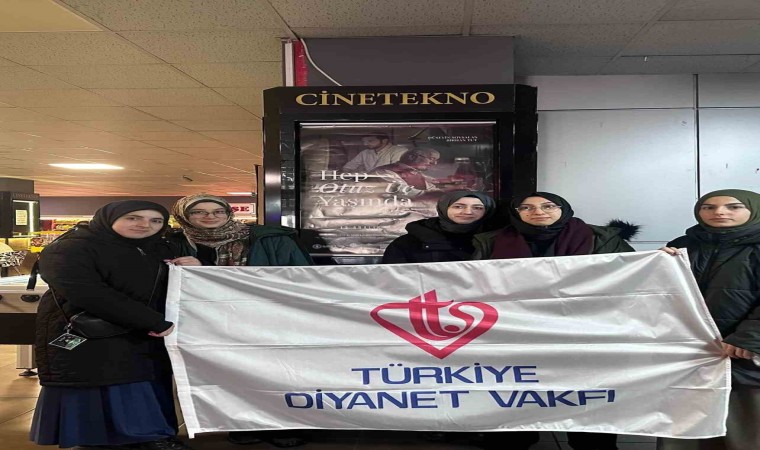 “Hep Otuz Üç Yaşında” Erzurumda izleyici ile buluştu