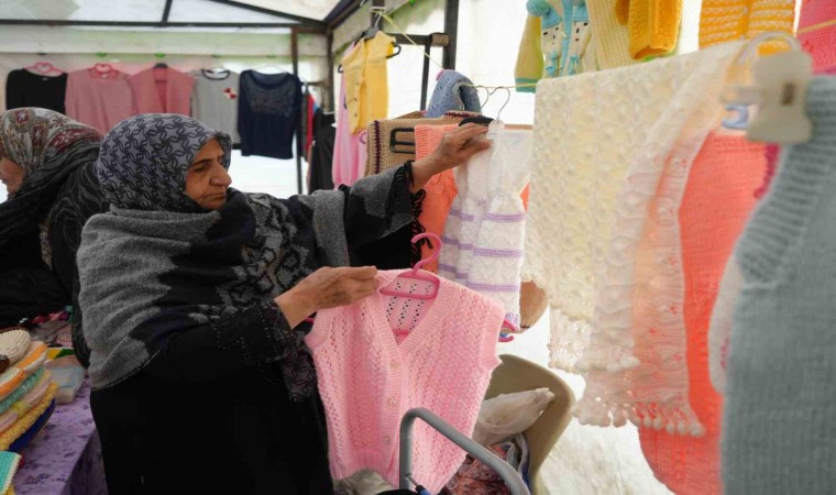 Iğdırda kadınlar ürettiklerini Kadın Emek Pazarında satarak ev ekonomisine destek oluyor