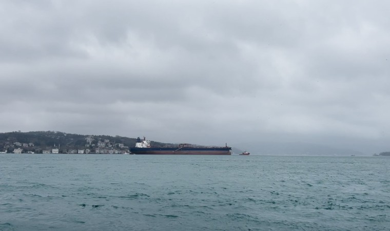 İstanbul Boğazında tanker arızası yaşandı, gemi trafiği durduruldu