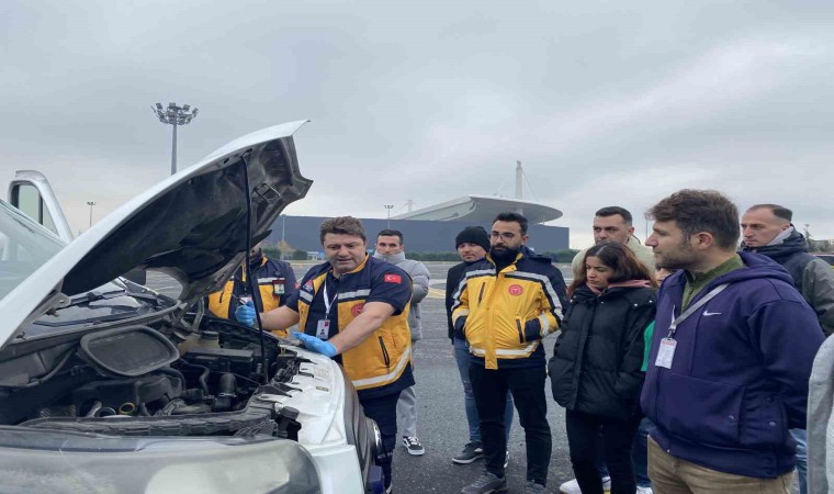 İstanbulun ambulans sürücülerinin zorlu eğitimi, istekleri ise Duyarlı olunması