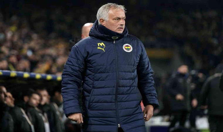 Jose Mourinhodan Başakşehir maçında rotasyon