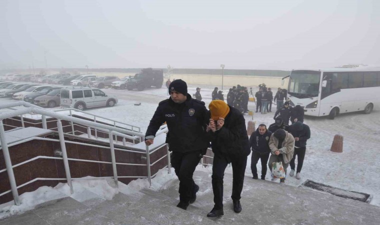 Karsta fenomen çetesi operasyonunda 16 tutuklama